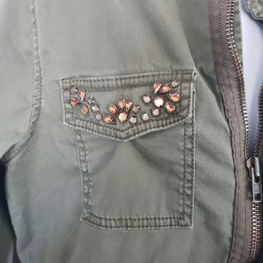 Nine West Vintage America Collection Large Olive Green Jacket Gem Pockets